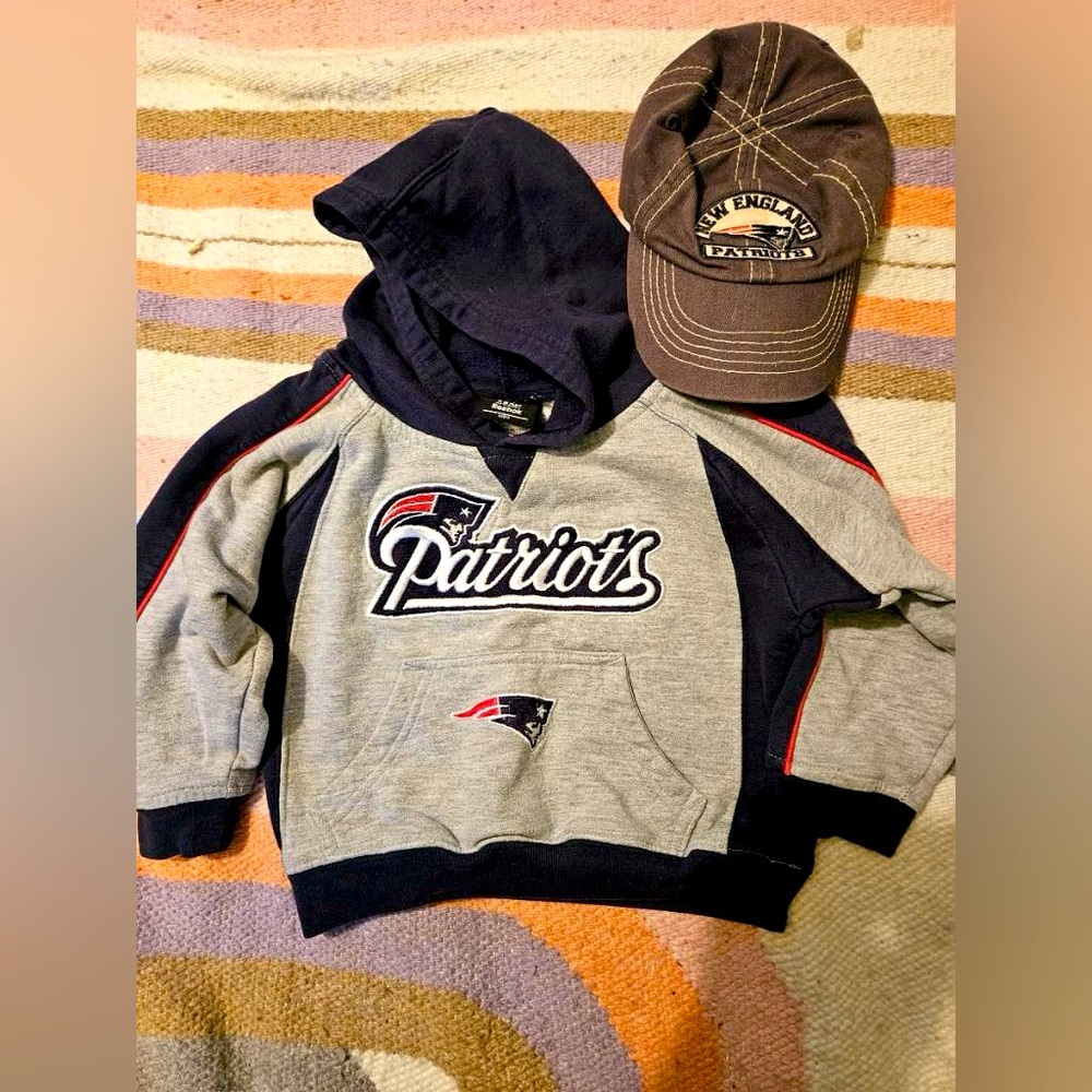 Toddler NE Patriots Hoodie/ Hat combo
